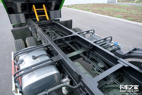 解放青汽JK6自卸車上市 9.2噸底盤自重，泥地打樁機(jī)實(shí)力登場(chǎng)